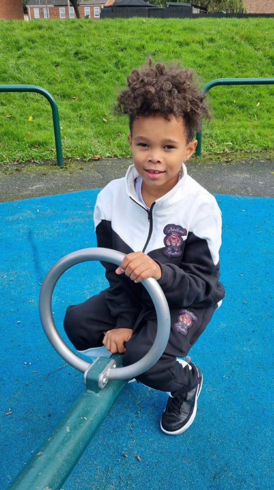 Kids Unisex Victory Tracksuits